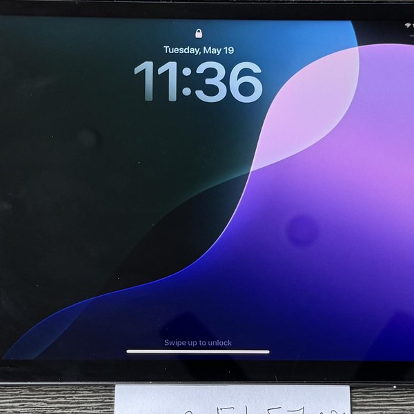 Apple iPad Air (4th Gen) - Wi-Fi, 64 GB, Gray, A2316