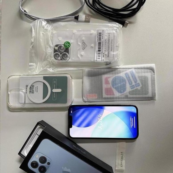 Apple iPhone 13 Pro - Unlocked, 128 GB, Sierra Blue, A2483