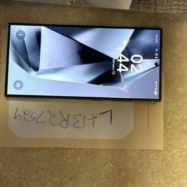 Samsung Galaxy S24 Ultra - Unlocked, 256 GB, Black, 12 GB, SM-S928U1