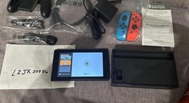 Mint
													Nintendo Switch - Red & Blue, 32 GB, photo 3 of 9