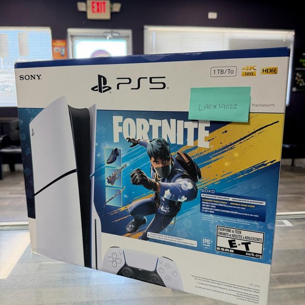 PlayStation 5 Slim Standard Edition (2023) - 1 TB, White