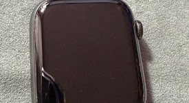 Good
													Apple Watch Series 8 45mm - Unlocked, Graphite, A2774 - Cellular, Stainless, photo 5 of 20