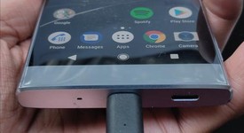 Mint
													Sony Xperia XA2 - Unlocked Non-US, Silver, photo 5 of 6