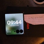 Good Motorola Razr Plus (2026) - Unlocked, 256 GB, Mountain View