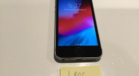 Fair
													Apple iPhone SE 1st Gen 2016 - AT&T, Grey, 16 GB, A1662, photo 1 of 10