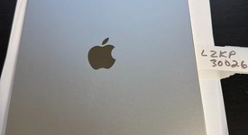 Mint
													Apple iPad 10th Gen - Unlocked, Silver, 64 GB, A2757, photo 5 of 6