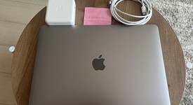 Mint
													MacBook Pro 2016 (With Touch Bar) - 13" - Gray, 256 GB, 16 GB, photo 2 of 16