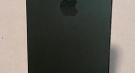 Good
													Apple iPhone 13 Pro Max - Unlocked, Green, 128 GB, A2484, photo 2 of 8