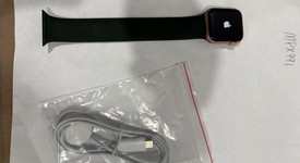 Fair
													Apple Watch Series 6 40mm - Gold, A2291 - GPS, Aluminum, photo 5 of 5