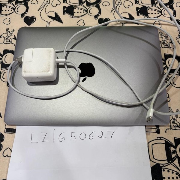 MacBook Retina 2016 - 12 inch - 512 GB, Gray, 8 GB