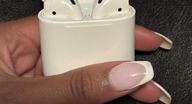 Used
													Apple AirPods 1st Gen - Lightning Case, photo 2 of 5