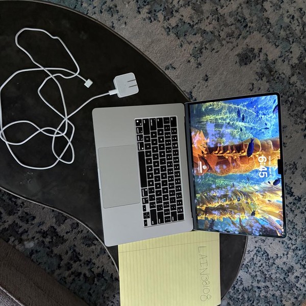 MacBook Air 2023 (M2) - 15 inch - 1 TB, Gray, 16 GB, Apple M2