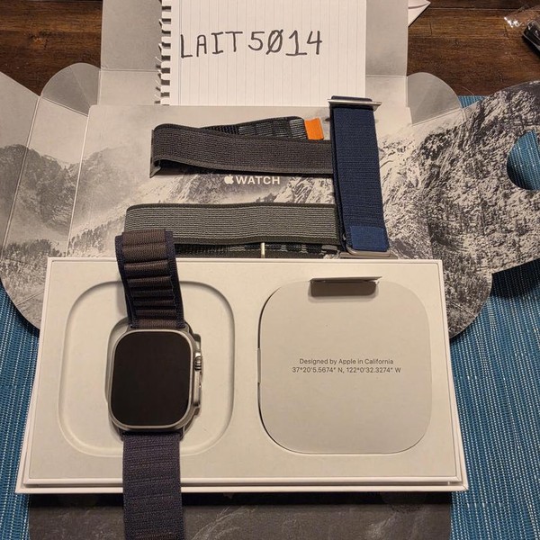 Apple Watch Ultra 2 49mm - Unlocked, Natural, A2986