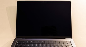 Good
													MacBook Pro Late 2023 (M3) - 14" - Apple M3 Pro 12-core, Black, 1 TB, 18 GB, 18-core GPU, photo 4 of 26