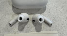 Used
													Apple AirPods Pro - MagSafe Case, photo 3 of 3