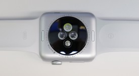 Mint
													Apple Watch Series 3 42mm - Unlocked, Silver, A1861, Aluminum, photo 3 of 8