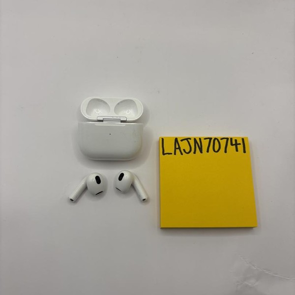 Apple AirPods (3rd Gen) - Lightning Case