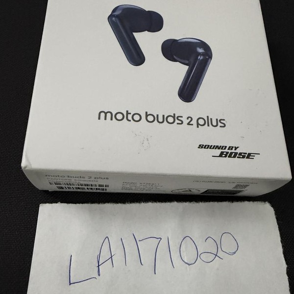 Moto Buds 2 Plus - PANTONE Silhouette