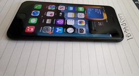 Good
													Apple iPhone SE 2nd Gen 2020 - Total by Verizon, Black, 64 GB, A2275, photo 3 of 5