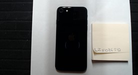 Good
													Apple iPhone SE 3rd Gen 2022 - Verizon, Midnight, 64 GB, A2595, photo 4 of 4