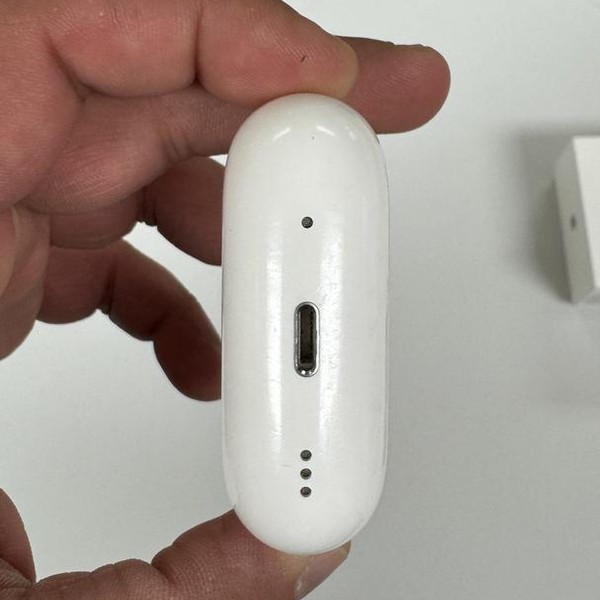 Apple AirPods Pro 2 - Lightning
