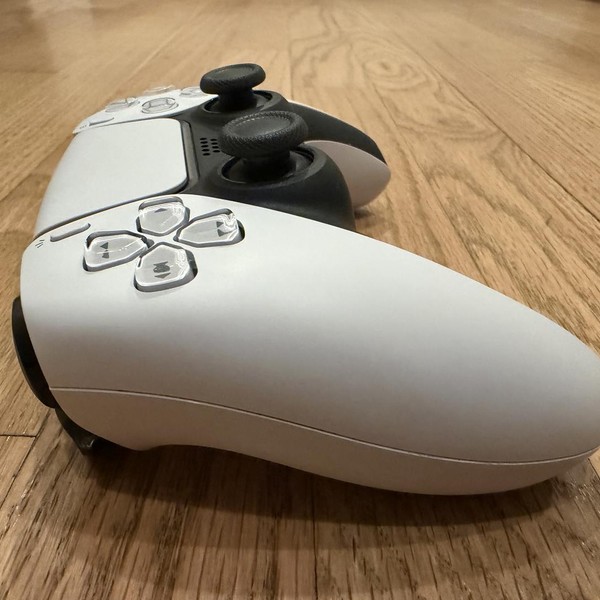DualSense Wireless Controller - White