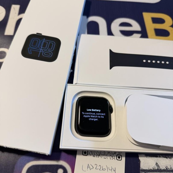 Apple Watch SE (3rd Gen) 44mm - Unlocked, Midnight, A3328 - Cellular