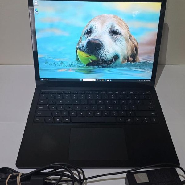Microsoft Surface Laptop 5 - 256 GB, Black, 16 GB, Intel Core i7, 13.5 inch