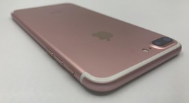 Good
													Apple iPhone 7 Plus - Sprint, Rose Gold, 32 GB, A1661, photo 4 of 5
