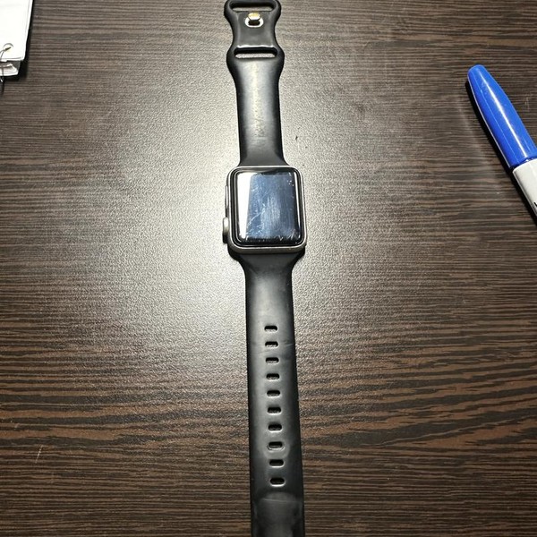 Apple Watch Series 3 38mm - Silver, A1858, Aluminum - GPS