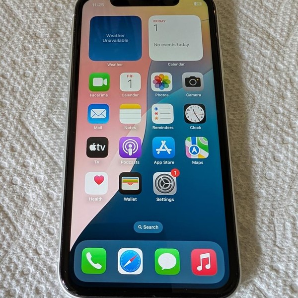 Apple iPhone Xr - Unlocked, 128 GB, White, A1984