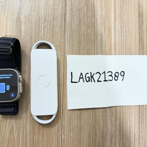 Apple Watch Ultra 49mm - Unlocked, Titanium, A2622