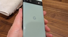 Good
													Google Pixel 6a - Unlocked, Sage, 128 GB, 6 GB, GX7AS, photo 3 of 7