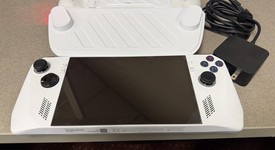 Mint
													Asus ROG Ally 7" - Z1 Extreme, White, 512 GB, 16 GB, Ryzen Z1 Extreme, photo 3 of 15