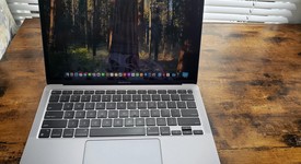 Good
													MacBook Air 2020 - 13" - Apple M1, Silver, 256 GB, 8 GB, photo 1 of 5