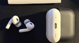 Used
													Apple AirPods Pro 2nd Gen - USB-C, photo 5 of 10