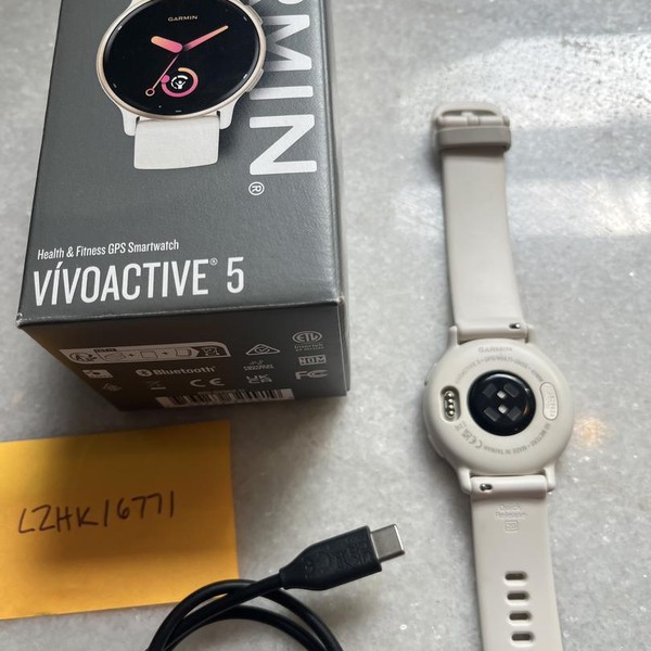 Garmin Vivoactive 5 - White