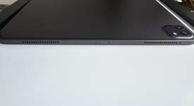 Mint
													Apple iPad Pro 12.9" 4th Gen 2020 - Unlocked, Gray, 128 GB, A2069, photo 5 of 6
