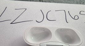 Used
													Apple AirPods Pro 2nd Gen - Lightning, photo 4 of 5