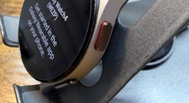 Good
													Samsung Galaxy Watch4 - Unlocked, Gold, 40mm, photo 2 of 6