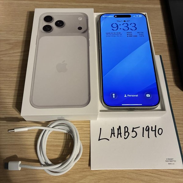 Apple iPhone 17 Pro Max - Unlocked, 256 GB, Silver, A3257