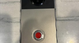 Mint
													Red Hydrogen One - Unlocked, Titanium, 256 GB, photo 4 of 5