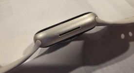 Fair
													Apple Watch Series 7 41mm - AT&T, Starlight, A2475 - Cellular, Aluminum, photo 5 of 6