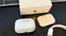 Used
													Apple AirPods Pro 2 - USB-C, photo 2 of 4