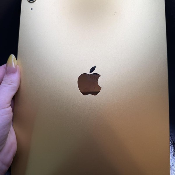 Apple iPad (11th Gen) - Unlocked, 128 GB, Yellow, A3355