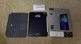 Mint
													Apple iPad Air 4th Gen - Unlocked, Gray, 256 GB, A2324, photo 1 of 16