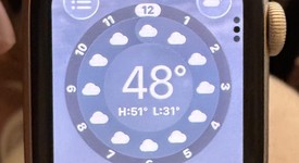 Good
													Apple Watch SE 2nd Gen 40mm - Unlocked, Silver, A2726 - Cellular, Aluminum, photo 2 of 8