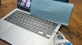 Good
													MacBook Air 2020 - 13" - I5, Gray, 512 GB, 16 GB, photo 4 of 4