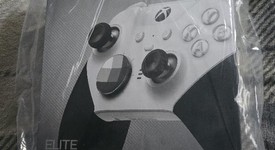New
													Xbox Elite Wireless Controller Series 2 - Black & White, Core, photo 1 of 3