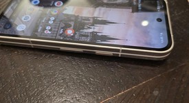 Good
													Google Pixel 9 Pro Fold - Unlocked, Porcelain, 256 GB, GGH2X, photo 4 of 14